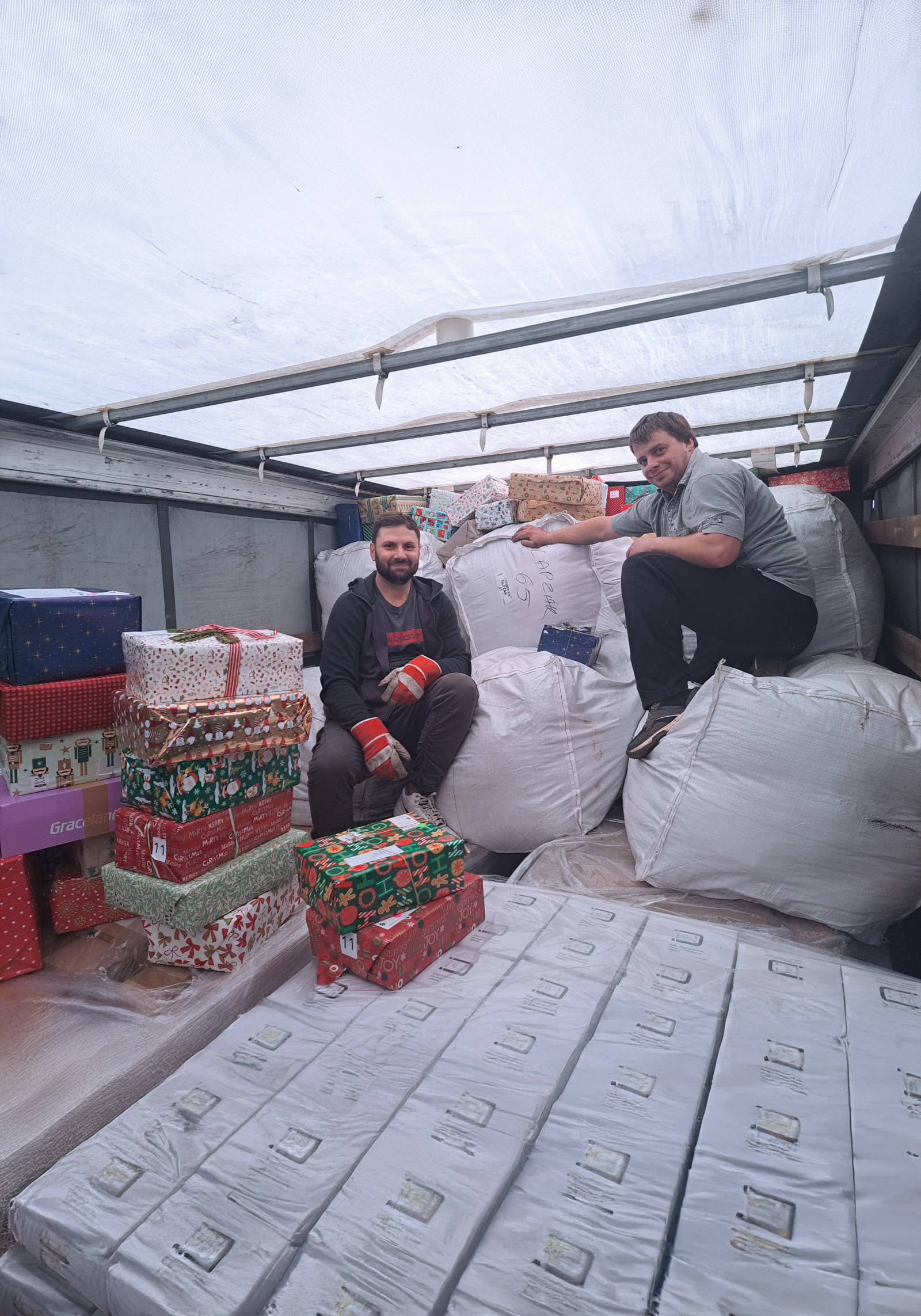 Bild "EI-Eigene-Inhalte:PaketeUkraine26-2.jpg"